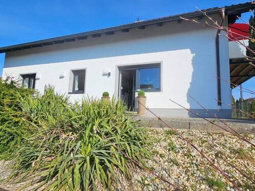 Ansicht Süd.jpg - 8 Zimmer Einfamilienhaus in Ortenburg