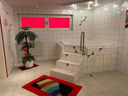 Whirlpool in der Wellnessoase - 
