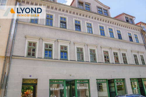 Vorderansicht - Historisches Mehrfamilienhaus mit Charme und solider Struktur