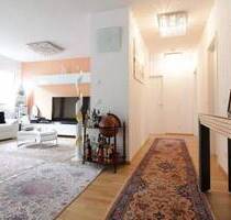 Großzügige Drei-Zimmer-Wohnung mit zwei Balkonen und zwei TG-Stellplätzen in Toplage - Frankfurt am Main Bockenheim