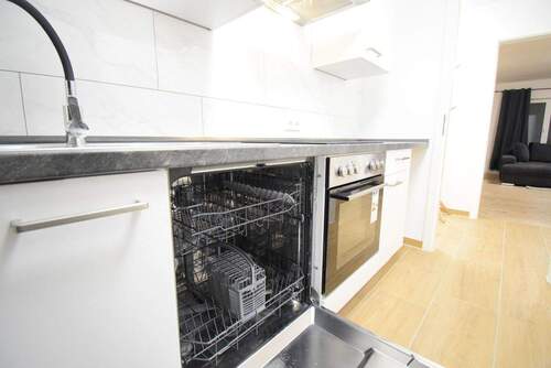 Küche (Spülmaschine) - 3 Zimmer Etagenwohnung in Celle