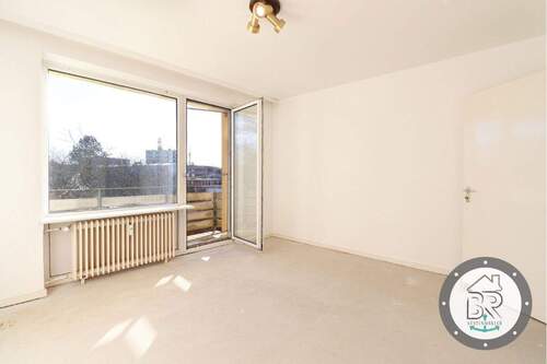 Schlafzimmer mit Zugang zum Ostbalkon - 