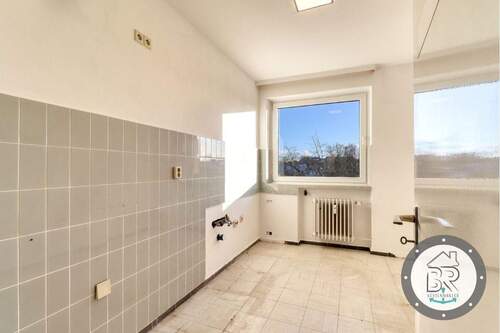 Küche mit Fenster – individuell gestaltbar - 