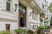 Bild 1 - Vermietete Dachgeschosswohnung mit Balkon & Aufzug - herrschaftlicher Altbau in Grunewald
