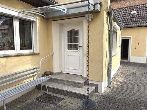 Eingangstür Haus - 