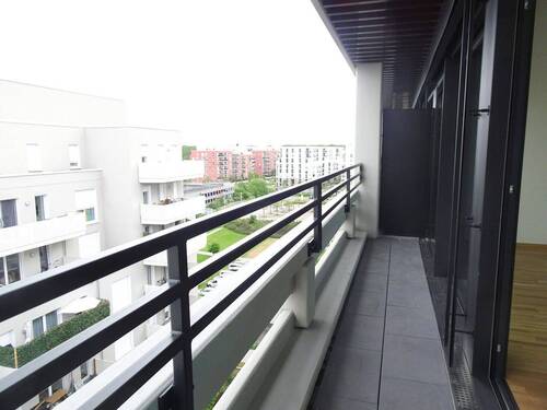Balkon - Etagenwohnung mit 97,00 m&sup2; in Frankfurt am Main zur Miete
