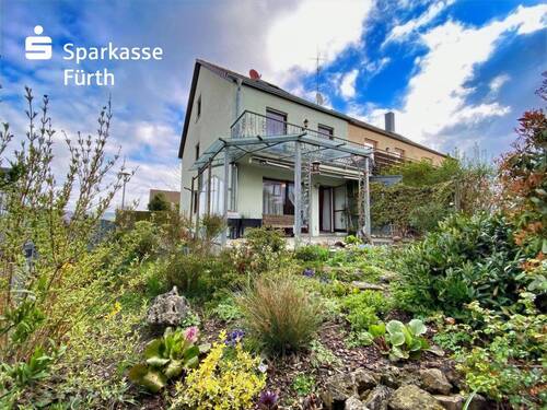Ansicht Süd-Westen - 6 Zimmer Reihenendhaus zum Kaufen in Eckental