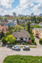 Drohnenaufnahme Straßenseite - 4 Zimmer Bungalow in Berlin