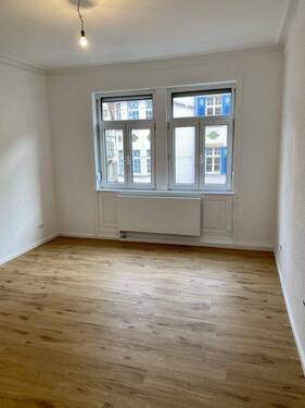Schlafzimmer 1 - 2 Zimmer Etagenwohnung zur Miete in Stuttgart