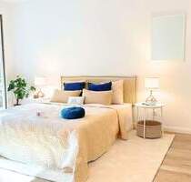 Exklusive 2-Zimmer-Wohnung am idyllischen Eilbekkanal - stilvoll kernsaniert & sofort bezugsfertig - Hamburg Uhlenhorst