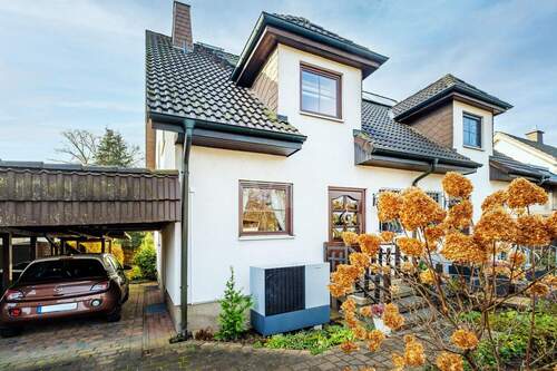 Hausansicht - 4 Zimmer Doppelhaushälfte zum Kaufen in Berlin / Mahlsdorf-Süd