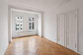 Charmanter Altbau-Klassiger! - 6 Zimmer Etagenwohnung zum Kaufen in Berlin