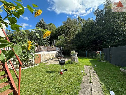 Garten - 1 Zimmer Mehrfamilienhaus, Wohnhaus zum Kaufen in Schönheide