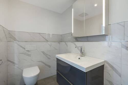 Badezimmer im 1. OG - 