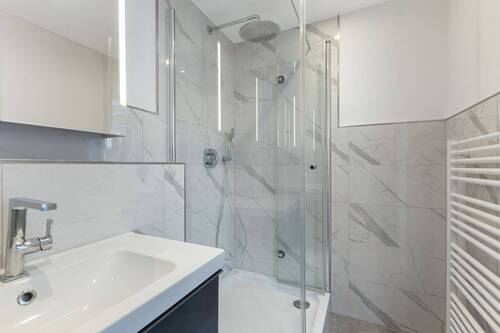 Badezimmer im 1. OG - 