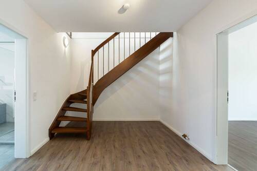 Aufgang vom 1. zum 2. OG - 