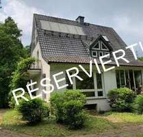 - IHRE GELEGENHEIT IN HERDECKE - Freistehendes Einfamilienhaus auf einem parkähnlichen Grundstück mit Swimmingpool -