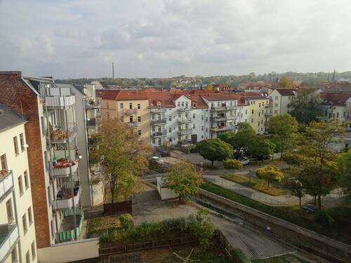 Blick über die Dächer von Zwickau - 2 Zimmer Etagenwohnung in Zwickau
