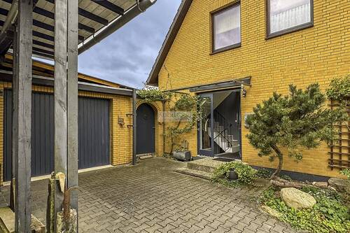 Eingang - 5 Zimmer Einfamilienhaus zum Kaufen in Rosche / Prielip