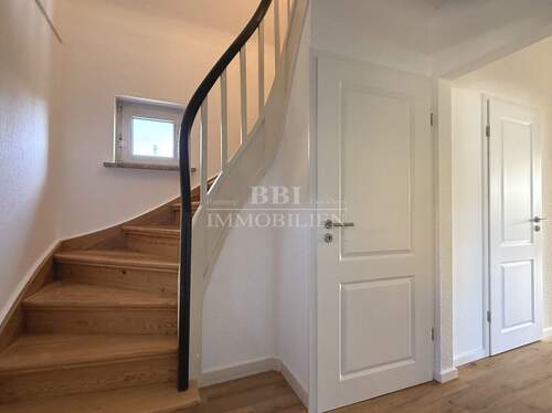 Geschmackvolle Immobilie - 4 Zimmer Einfamilienhaus in Norderstedt