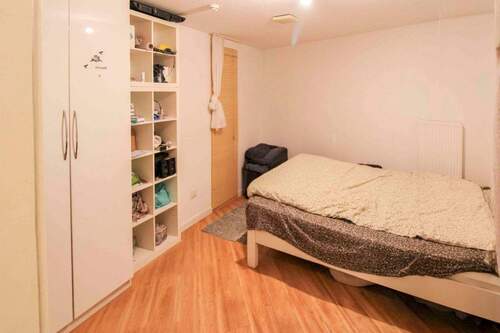 Schlafzimmer - 2 Zimmer Einfamilienhaus in Hürth