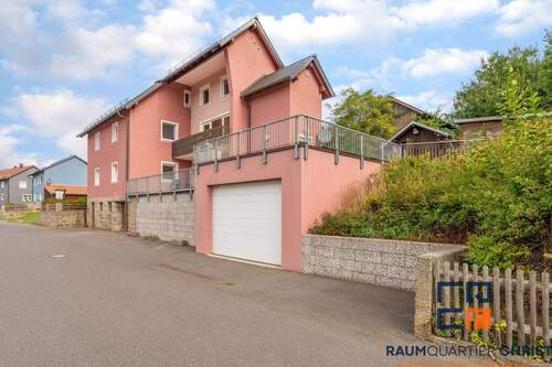 Außenansicht Süd/Ost - 9 Zimmer Mehrfamilienhaus, Wohnhaus zum Kaufen in Plößberg