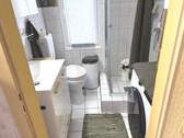 Bad mit Dusche - 
