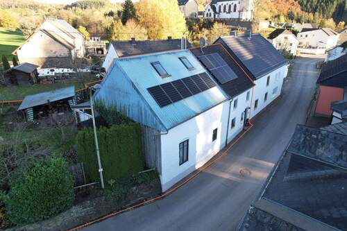 Haus von oben - 6 Zimmer Einfamilienhaus zum Kaufen in Irrhausen