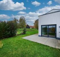 Erdgeschosswohnung mit Terrasse nah Straubing: Naturnah wohnen in Feldkirchen