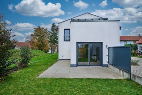 Eigentumswohnung Feldkirchen EG Terrasse _ Garten II - 