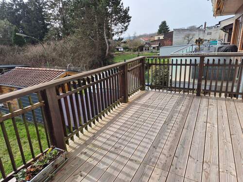 Balkon EG - 6 Zimmer Mehrfamilienhaus, Wohnhaus in Hüttigweiler