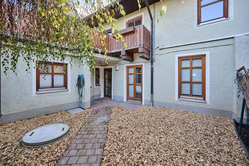 MFH Geiselhöring Außenansicht hinten - 1 Zimmer Mehrfamilienhaus, Wohnhaus zum Kaufen in Geiselhöring