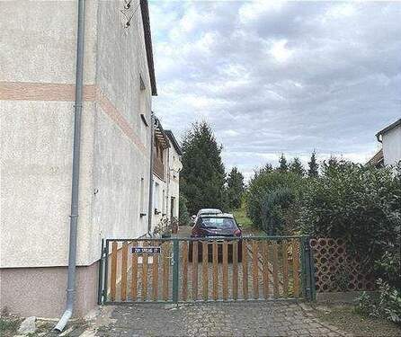 Einfahrt - 6 Zimmer Einfamilienhaus in Eisleben