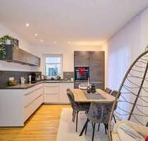 RESERVIERT - Ihr neues Terrassen-Paradies: Hochwertige EG-Wohnung mit Fußbodenheizung & Design-Küche - Straubing Gstütt