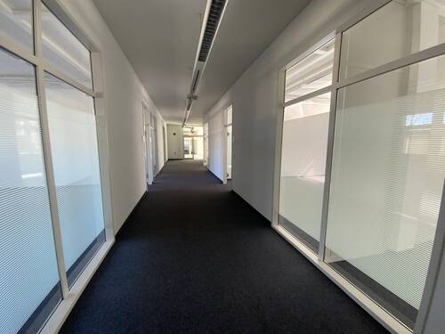 Flur - Büro in Sindelfingen zur Miete