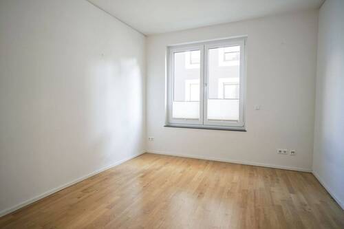 Zimmer 2 - 
