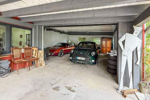 Garage - 