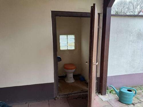 Aussen WC - 