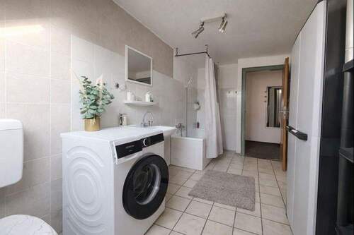 Badezimmer – Hauptansicht - 