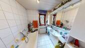 Eigengenutzt- Bad mit Wanne - 