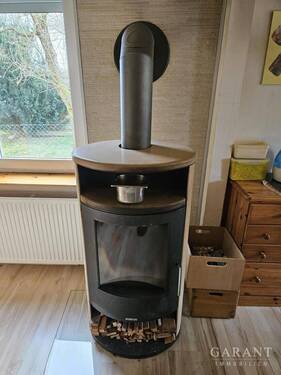 EG: Kaminofen - 1 Zimmer Mehrfamilienhaus, Wohnhaus zum Kaufen in Hirrlingen