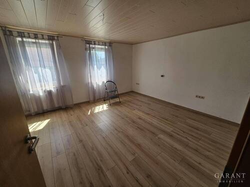 OG: Wohnzimmer - Mehrfamilienhaus, Wohnhaus mit 220,00 m² in Hirrlingen zum Kaufen