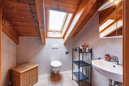 WC im Dachgeschoss - 