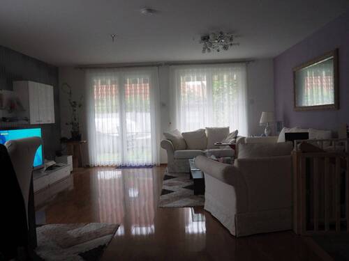 4.1-Wohnzimmer_a.jpg - 4 Zimmer Mehrfamilienhaus, Wohnhaus in Berlin