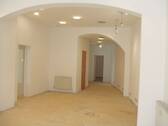 Verkaufsraum mit Deckenbögen - 2 Zimmer Gewerbeobjekt (Büro, Produktion, Verkauf) zur Miete in Döbeln