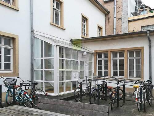 Eingang_Innenhof - Großzügige 3-Zimmer-Wohnung - 1.150,00 EUR Kaltmiete, ca.  93,10 m² Wohnfläche