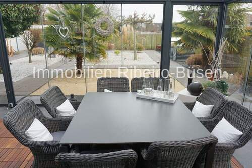 Der lichtdurchflutete Sommergarten - 