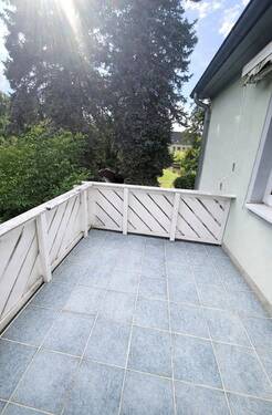 Balkon OG (KI-generiert) - 