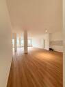 Wohnen - Fast ein Loft + barrierefrei + san. EG-WHG + Stellplatz