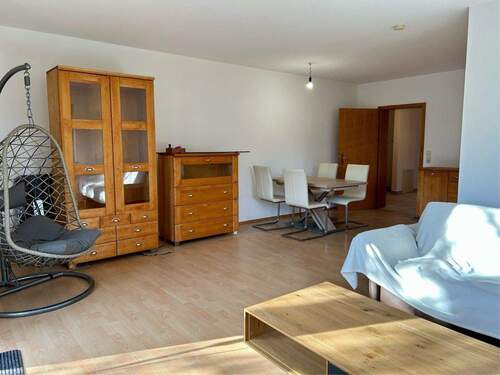 Wohnen und Essen 1 - 3 Zimmer Etagenwohnung zum Kaufen in Adelsdorf